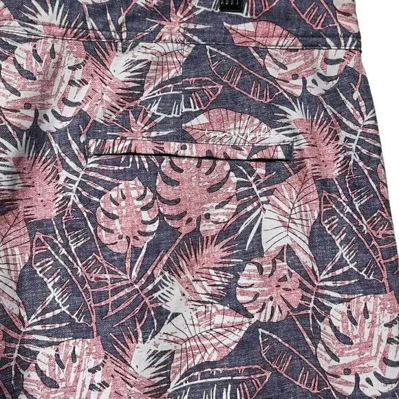 Travis Mathew Foot The Bill BoardShorts / Size-38 - Picture 6 of 9